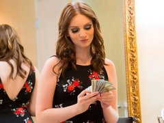 Kont, Blond, Handbeurt, Likken, Moeder die ik wil neuken, Kut duiken, Kousen, Tieten likken