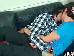 イく瞬間, エモ, ゲイ, ピアス, タトゥー