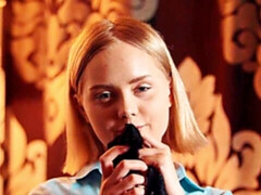 Жопа, Брюнетки, Белье, Натуральные сиськи, Тощие, Соло, Чулки, Сиськи