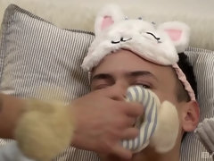18, 茶髪の, イく瞬間, 下着, ピアス, 女子高生, タトゥー, 三人