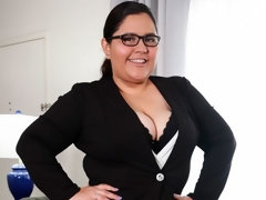 Толстушки, Большие сиськи, Брюнетки, Собачьи, Толстые, Ласковые ручки, Милф, От первого лица