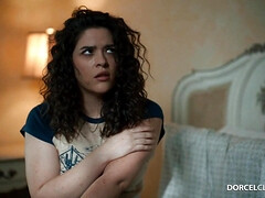 18 ans, Amateur, Gros seins, Brunette brune, Plantureuse, Italienne, Seins naturels, Nénés