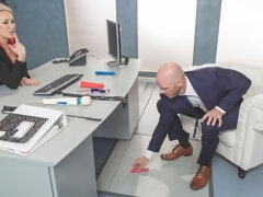 Mooie dikke vrouwen, Grote kont, Grote mammen, Pijpbeurt, Hondjeshouding, Handbeurt, Kousen, Strippen