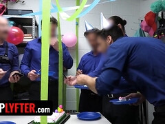 Blond, Dominatie, Groepseks, Groep, Hd, Orgie, Zoon, Tieten likken