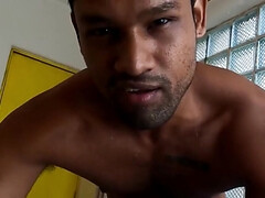 Grosse bite, Noire, Sucer une bite, Gorge profonde, Massage, Fessée, Tatouage, Oncle