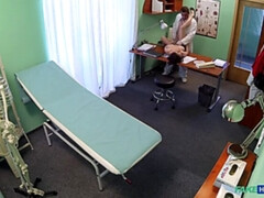 Arsch, Blasen, Hundestellung, Handjob, Krankenschwester, Büro, Uniform, Spanner