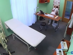 フェラチオ, 中出し, 医者, バック, なめる, 看護婦, ハメ撮り, ユニフォーム