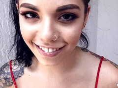Americano, Latina, Al aire libre, Pequeña, Perforación, Pov, Público, Tetas