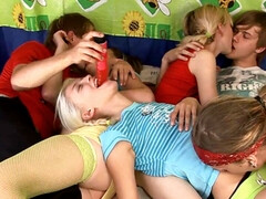 素人, 茶髪の, イく瞬間, グループ, レズビアン, オージー, ガリガリ, ティーン