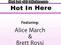 18 ans, Gros seins, Blonde, Sucer une bite, Queue, Maman, Adolescente, Plan cul à trois