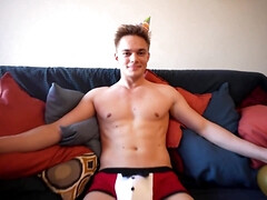 Kreng, Bruinharig, Sperma shot, Groep, Orgie, Openbaar, Swinger, Tieten likken