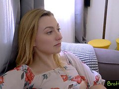 Blonde, Sucer une bite, Petite femme, Pov, Criant, Rasée, Adolescente, Nénés