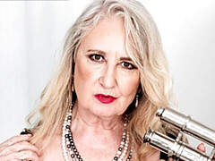 Amateur, Gros cul, Gros seins, Blonde, Doigter, Mature, Solo, Dénudage