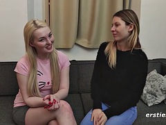 Blondine, Dildo, Hardcore, Lesbisch, Lecken, Rasiert, Ablutschen, Titten
