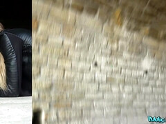 Mamada, Corridas, Atragantadas, Sexo duro, Al aire libre, Público