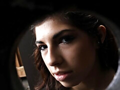 18 jaar, Kont, Grote lul, Bruinharig, Muurgat, Likken, Masturbatie, Mager