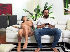 Verga grande, Garganta profunda, Estilo perrito, Interracial, Latina, Lamidas, Tatuaje, Mojado