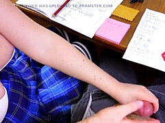 Grosse bite, Gros seins, Collège université, Tir de sperme, Femme dominatrice, Fétiche, Branlette thaïlandaise, Adolescente