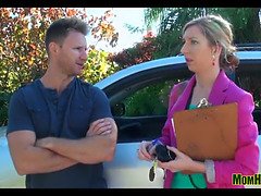 Levi Cash's milf pussy pearls in hot young action