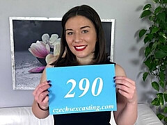 Grosser arsch, Grosser schwanz, Grosse titten, Braunhaarige, Pummelig, Hundestellung, Milf, Kurzes haar