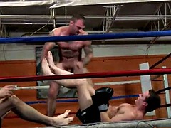 muscle gay threesome and cumshot