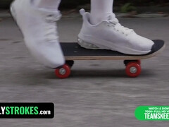 18 летние, Дилдо, Ласковые ручки, Огромный дилдо, Жесткий секс, Мачеха, Табу, Молоденькие