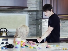 Amerikanisch, Blondine, Braunhaarige, Handjob, Lecken, Pov, Muschi, Kurzes haar