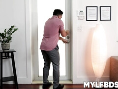 Grosse bite, Gros seins, Bondage, Brunette brune, Fétiche, Masturbation, Seins naturels, Piercing