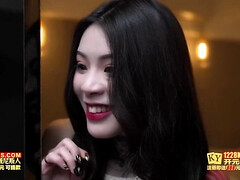 Asiatique, Blonde, Sucer une bite, Tir de sperme, Branlette thaïlandaise, Japonaise, Pov, Plan cul à trois