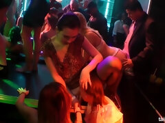Chica, Loco, Grupo, Pajear, Orgía, Fiesta, Público, Tetas