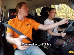 Amateur, Noire, Sucer une bite, Voiture, Européenne, Seins naturels, Chatte, Jarretelles