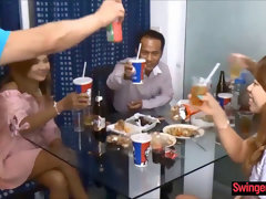 Amateur, Asiatique, Sucer une bite, Groupe, Orgie, Thaïlandaise