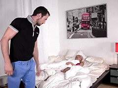 Blondine, Spermaladung, Kehlenfick, Aufs gesicht abspritzen, Hd, Lingerie, Piercing, Rasiert