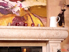 Lécher le cul, Gros seins, Sucer une bite, Poilue, Talons, Fille latino, Léchez, Chatte