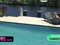 ディルド, 指いじり, Hd, 自然山雀, オーガズム, オマンコ, ティーン, 三人