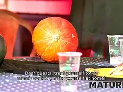 Blasen, Geile alte tussi, Oma, Hd, Reif, Muschi