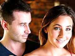 お尻, ブロンド, フェラチオ, バック, 指いじり, 手コキする, キス, 剃毛