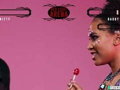 Noire, Sucer une bite, Petite amie, Hard, Interracial, Orgie, Actrice du porno, Plan cul à trois