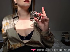 Vends-ta-culotte - Humiliation and domination of a small cock by a sexy woman