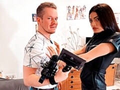 素人, デカ尻, フェラチオ, 手コキする, ハメ撮り, 剃毛, ストリッピング, ティーン