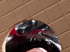 Брюнетки, Смазливые, Сперма на лице, Хд, Натуральные, На публике, Киски, Игрушки