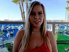 Entrevista, Tetas grandes, Mamada, Tetona, Estilo perrito, Realidad, Afeitado, Tetas