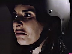 Lieveling, Bruinharig, Vingeren, Hardcore, Zoenen, Lesbisch, Masturbatie, Tatoeage