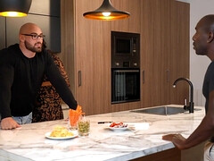 Grosse titten, Blasen, Braunhaarige, Hardcore, Lingerie, Masturbation, Swingers, Titten