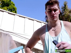 Schönheit, Blondine, Blasen, Kehlenfick, Schwanz, Behaart, Natürlich, Titten