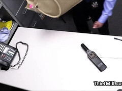 Leie, Grosser arsch, Grosse titten, Geile alte tussi, Hardcore, Reif, Büro, Spion