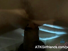 18 jaar, Sperma, Voetbeurt, Vriendin, Hardcore, Natuurlijke tieten, Tiener, Tieten likken