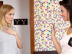 Gros cul, Doigter, Embrassement, Léchez, Lingerie, Masturbation, Chatte, Rasée