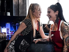 Blonde, Doigter, Lesbienne, Masturbation, Chatte, Maigrichonne, Adolescente, Nénés