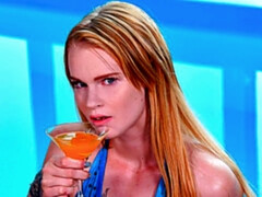 Incroyable, Bikini, Noire, Sucer une bite, Interracial, Seins naturels, Tatouage, Adolescente